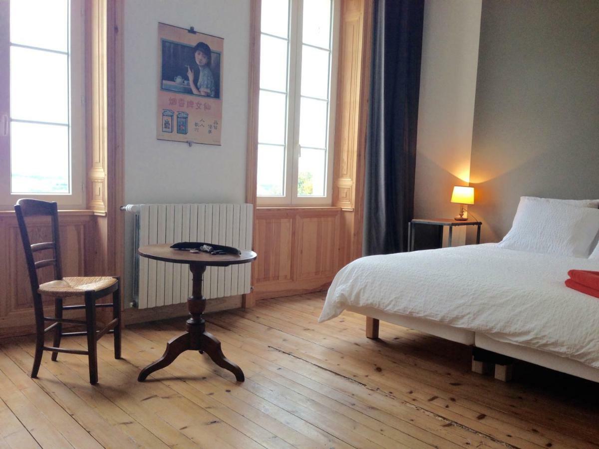 Bed and Breakfast Le Dojo Du Plessis Mareuil  Exterior foto